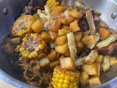 -内蒙焖面大盆骨餐馆(山大路店)