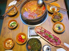 -贵厨酸汤牛肉(花果园国际中心店)
