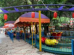 -顺德大良半月城游乐场