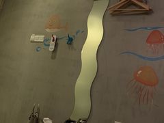 -卡罗酒店(东门晒布地铁站店)