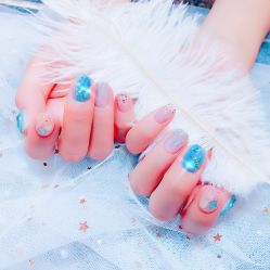 -艾薇美甲美睫