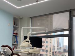 -极光口腔·矫正种植修复(锦江店)