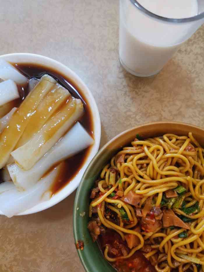 尹荞面-"他家的面勺子特别好吃,笋子和肉非常香,鸭."-大众点评移动版