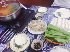 酸汤鱼-弘烨 贵州酸汤 鱼火锅(东财店)