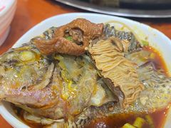 -刘胖娃鱼庄·特色肥肠鱼(杨家坪店)