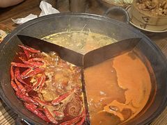 -巴卤社老火锅(财富店)