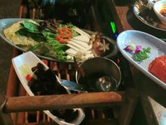 -老牌坊云南鱼豆花火锅(哈西万达店)