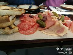 宝丽嘉汉堡-上海苏宁宝丽嘉酒店·Cafe Bellagio西餐厅