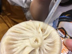 -阿文汤包蟹黄汤包(豫园商城店)