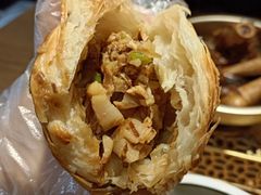 烧饼夹肉-大头亮羊汤烩面·河南非遗(良乡总店)