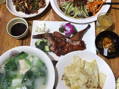 -老滇山寨•云南特色菜•地方菜•民族风情歌舞表演(金碧店)