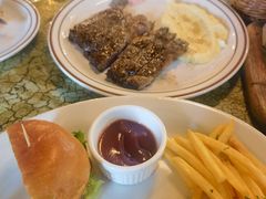 -羽深肉铺 Steak & Wine