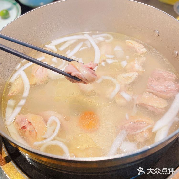广州好食椰子鸡|四季椰林椰子鸡
