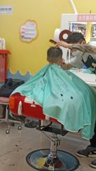 -爆米花儿童美发乐园