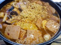 双拼火锅-Yolo韩国创意料理