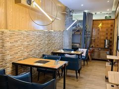 -樾餐厅泰式海鲜火锅(民歌湖店)