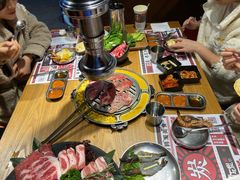 -青瓦炭韩潮烤肉(花园道店)
