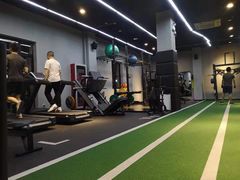 -Freedom Fitness私教健身俱乐部(徐虹北路店)