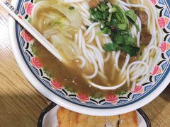 十年经典牛肉粉-鑫花溪牛肉米粉(人民广场店)