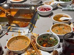 -海底捞火锅(宝龙广场夜宵主题店)