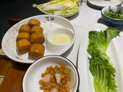 -乡土黄·鲜牛肉火锅·小龙虾(兴业街店)