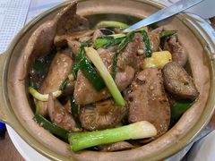 啫啫沙润煲-尝囍煲仔小菜