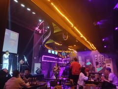 -vimi便利店酒吧