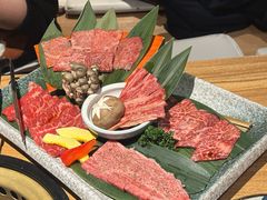 -炼火烤肉店