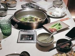 -喃喃椰·糟粕醋·椰子鸡火锅(七堡花园店)