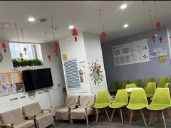 -i2青少儿英语(爱加星悦荟店)