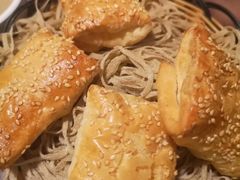 -洞庭洲·防空洞火锅·烧烤·铜锅涮肉(新百广场店)