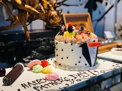 蛋糕甜品-广州花园酒店·凌璇阁旋转餐厅CAROUSEL360