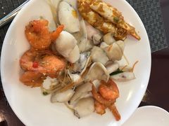 -荣誉国际酒店-云顶旋转餐厅