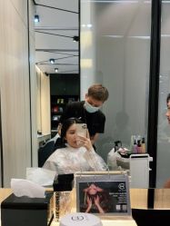 -HAIR CORNER