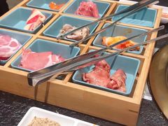 -烤路里·韩国品质自助烤肉(石路天虹4号店)
