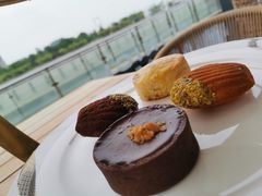 -MONICH牛排融合餐厅(和义大道购物中心店)