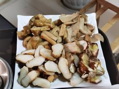 -蘑统田下·野生菌火锅