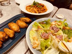 -必胜客(漕宝路店)