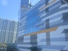 -东荟城名店仓