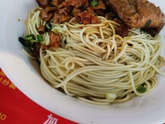 招牌辣肉干拌面-辣肉面大王(天平路店)