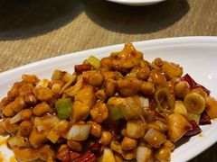 宫保鸡丁-渝信川菜 · 川味家常菜(长安店)