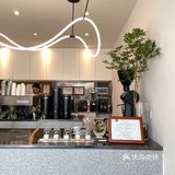 东莞探店▫️开在街角的简约咖啡店