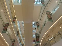 -LuOne凯德晶萃广场(徐家汇路店)