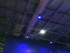 -爱蹦iBOON蹦床运动馆(江汉店)