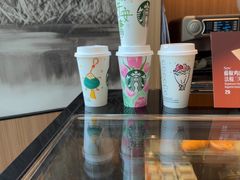 -星巴克(上海长宁来福士1F店)