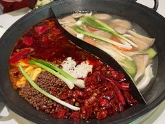 -卤校长老火锅(杨家坪直营店)