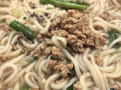 -正宗杨记普洱酸醋米线(总店)