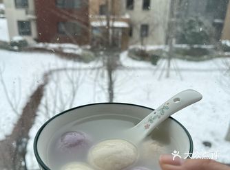 之前一直觉得汤圆只有黑芝麻和花生馅，今年被同事种草好