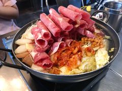 部队锅-MI WU FACTORY米屋美食工厂餐厅(绿地店)