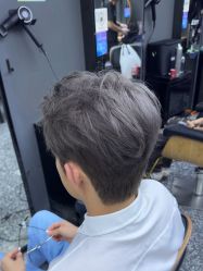 -藤野造型专业烫染接发